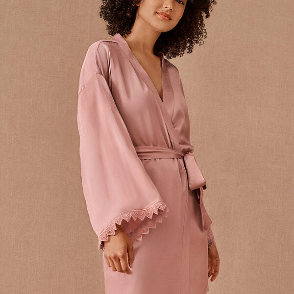Robe de Chambre Manches Amples en Satin pour Femme "Kimono Rose"