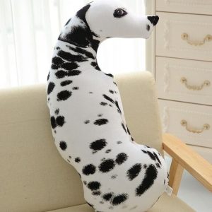 Grosse peluche réaliste chien au regard mystérieux