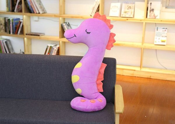 Hippocampe en peluche géante doux et souriant
