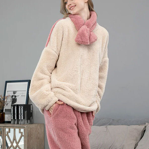 Pyjama En Polaire Pour Femme Crème et Rose "Flocon de Douceur"