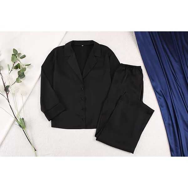 Pyjama En Satin Noir Pour Femme "Brise de Nuit"