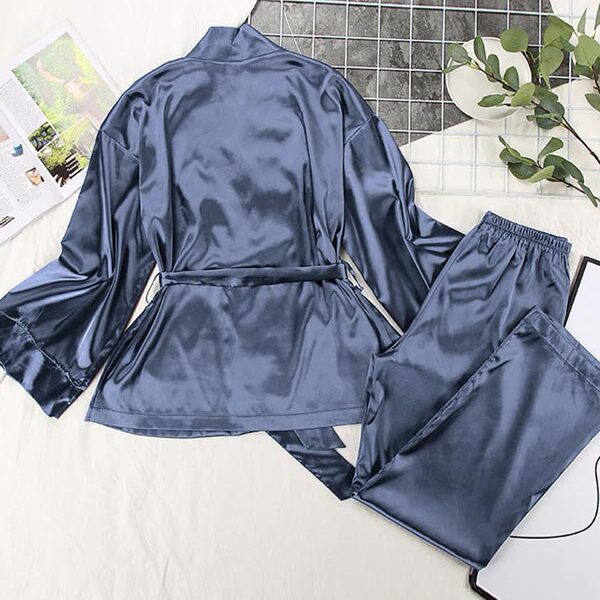 Pyjama En Satin Pour Femme "Mystère de Nuit"